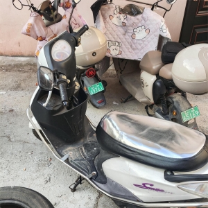 请输入相册名称