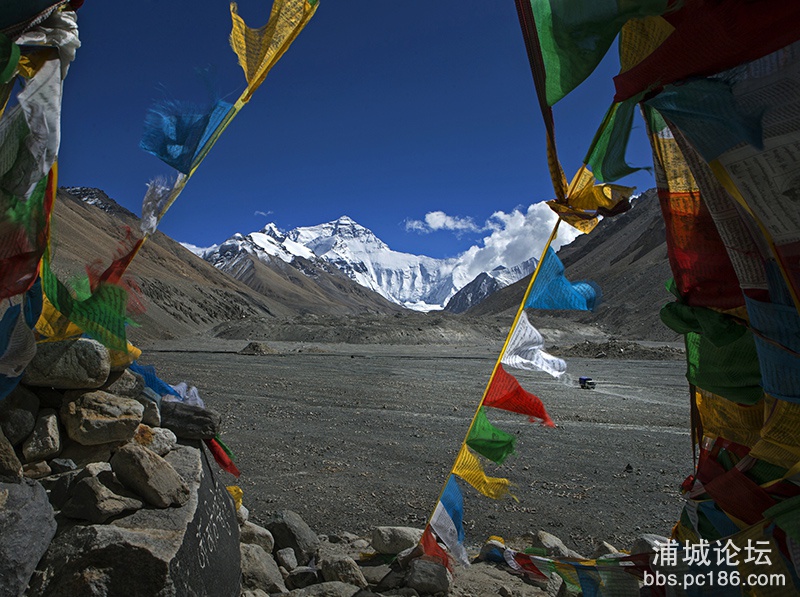103   心中的神山 副本   2014-10-7拍摄于西藏、珠峰大本营.jpg