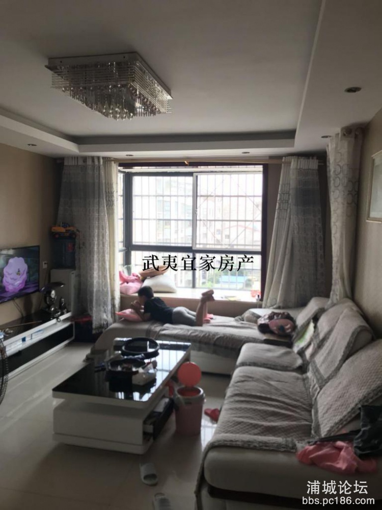 1ec1e3ff60c2457e9e040df045d9b6ca.jpg