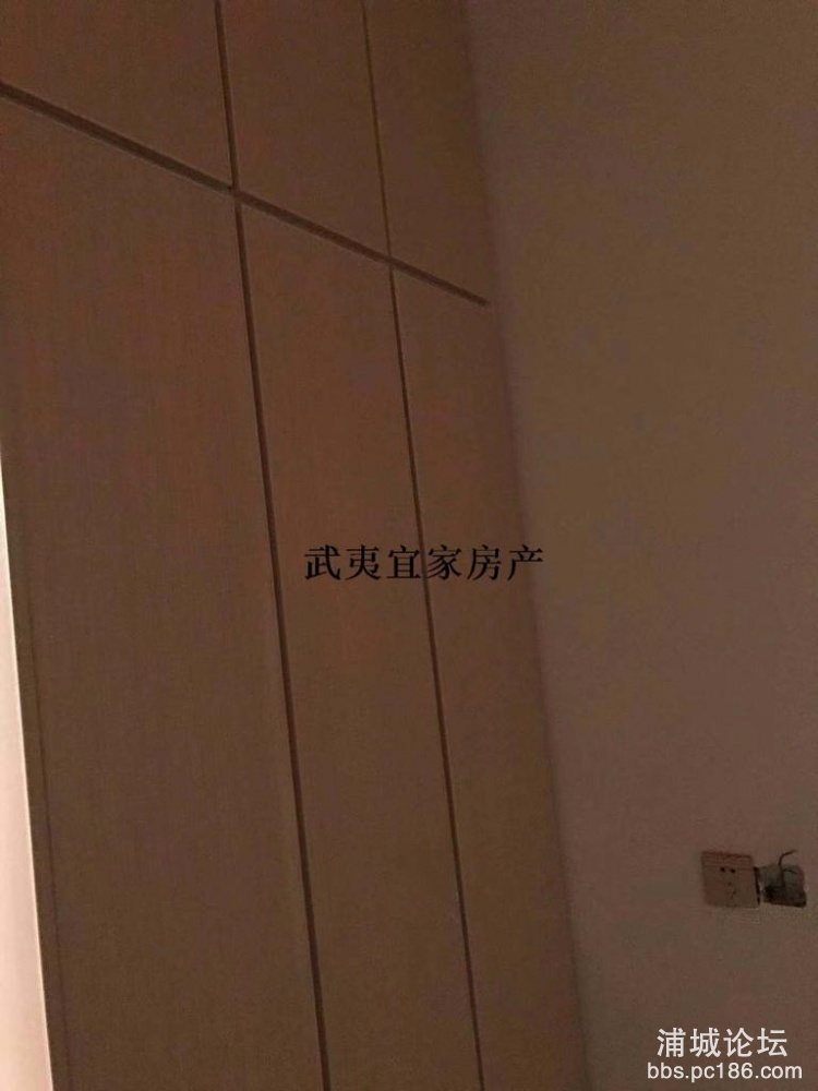 7aa4dae224344c7b9549d4043ee7b7bd.jpg