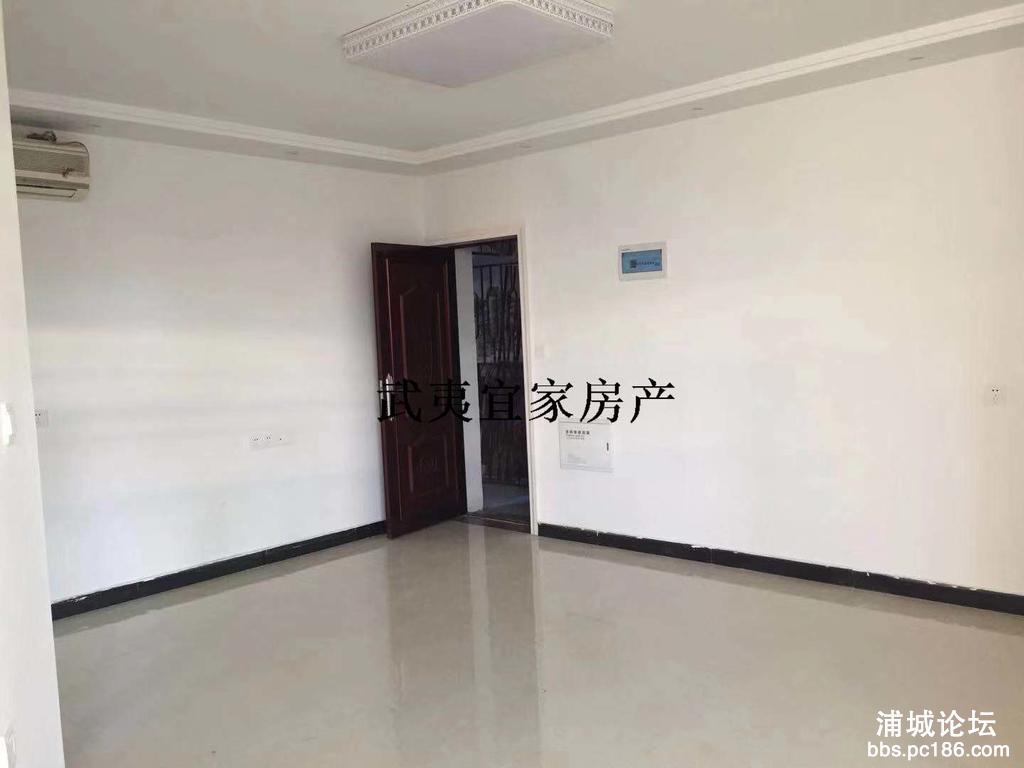 133807roaaq5mvi7ln61mq.jpg