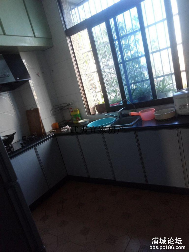 132517adr0z7sdki0q8k88.jpg