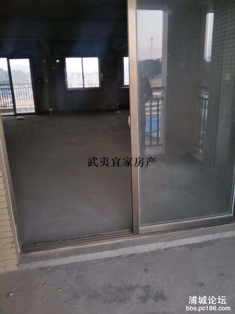 145225tkkumhi7m7771eh7.jpg