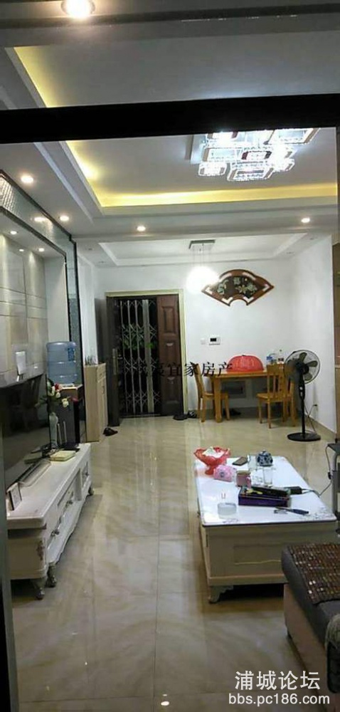 af6b9fd1450c44848ff53d8a4a96f831.jpg