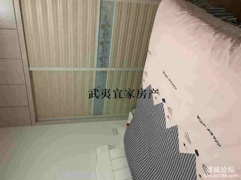 b04465d327354e09bd2170cdc8b1c26e.jpg