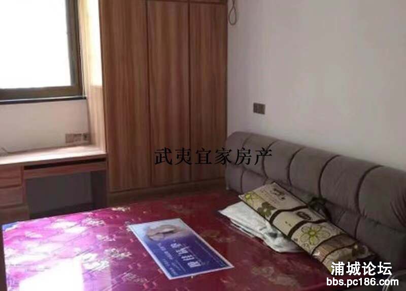 110659nu4ymmb2yz5m3tub.jpg