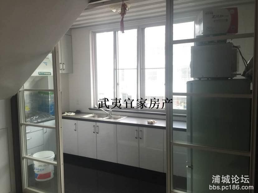 d7bdd85fbded4d139fc3dec1ab5fe75e.jpg