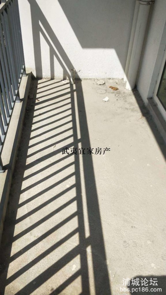c85bcb399d39457f9013f6ad6c693b0a.jpg