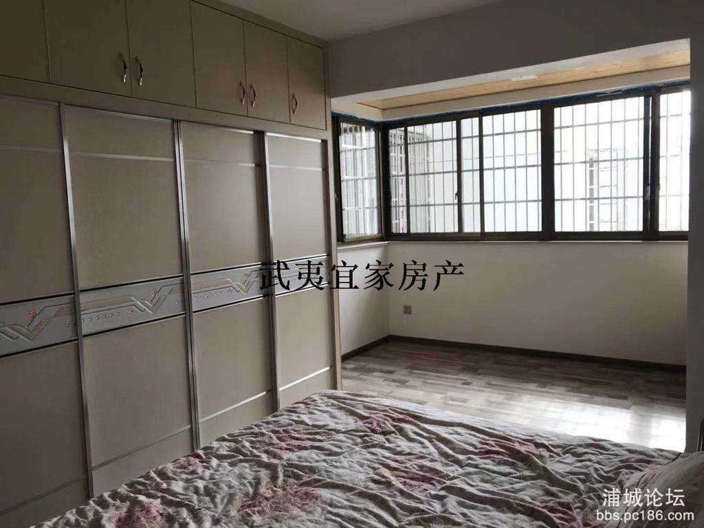 cb5373fa34134a83bd46f0e6c933d825.jpg