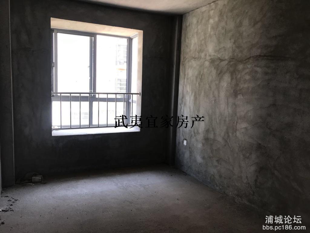 cb5373fa34134a83bd46f0e6c933d825.jpg