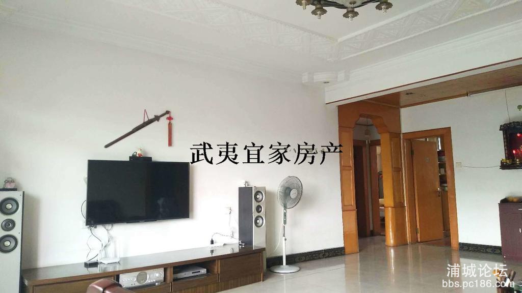 cb5373fa34134a83bd46f0e6c933d825.jpg