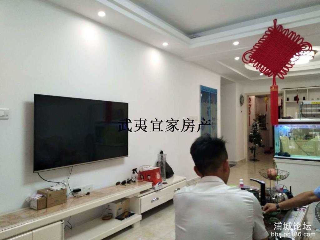 fe37c5296d9f4880b908b34c09dda3e2.jpg