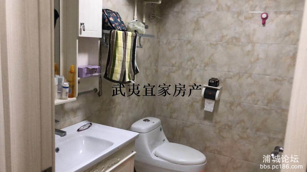 592b837cd2464dba948f1dd79b0ce3b8.jpg