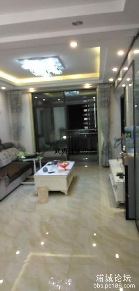 cbb631235bd543a9bef42bd3e880ca9d.jpg
