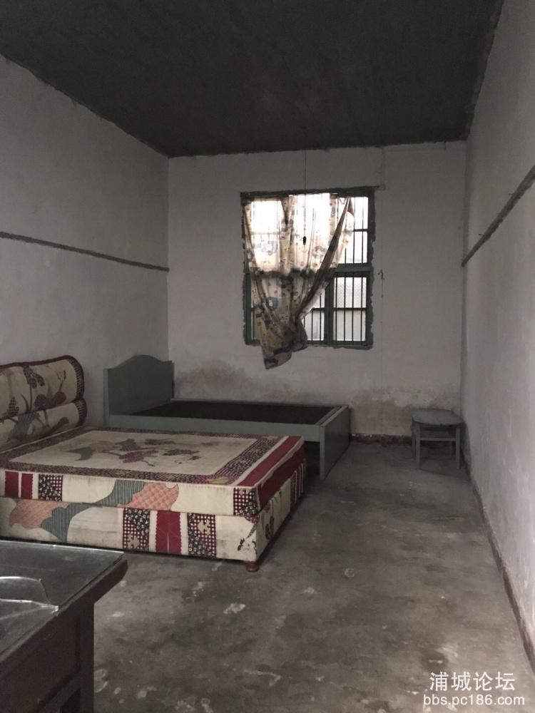 和平附近横弄,老房子平房,2房1厨2卫1前院