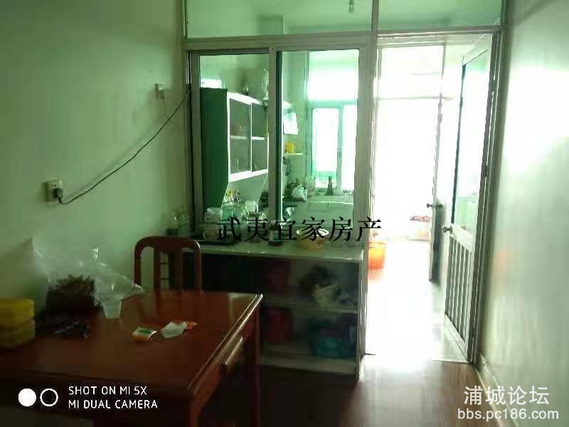 ccb40dc64ff24cdc81b219d57920ed6d.jpg