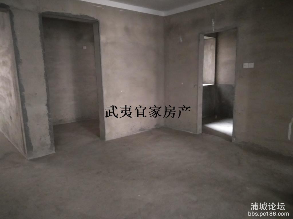 f082b95cb34a4d12ac4e216c98b9efe7.jpg