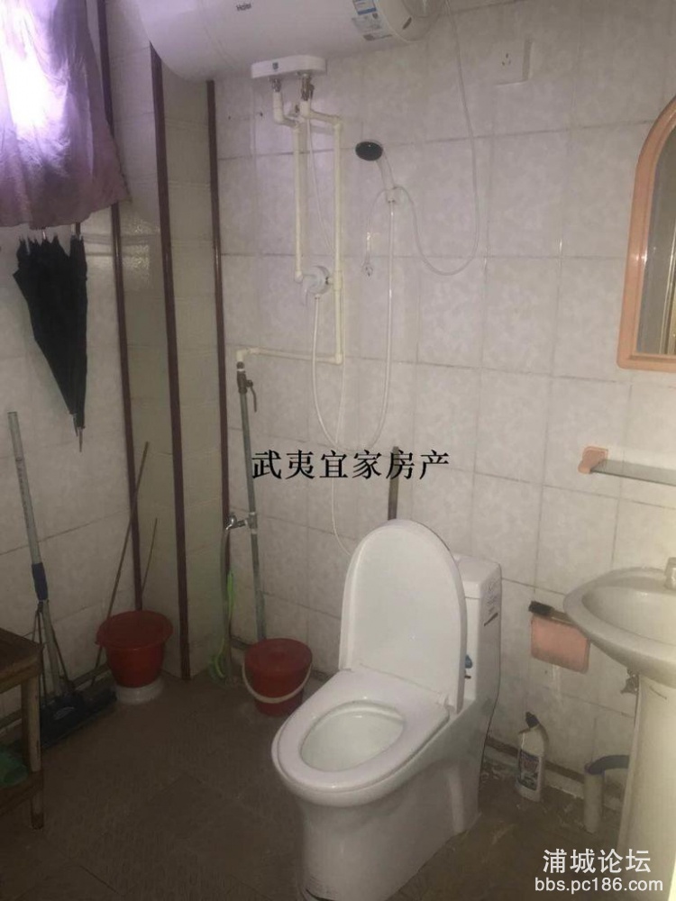 d8e98b8c1f4b40bfa90eb810e1b395c4.jpg