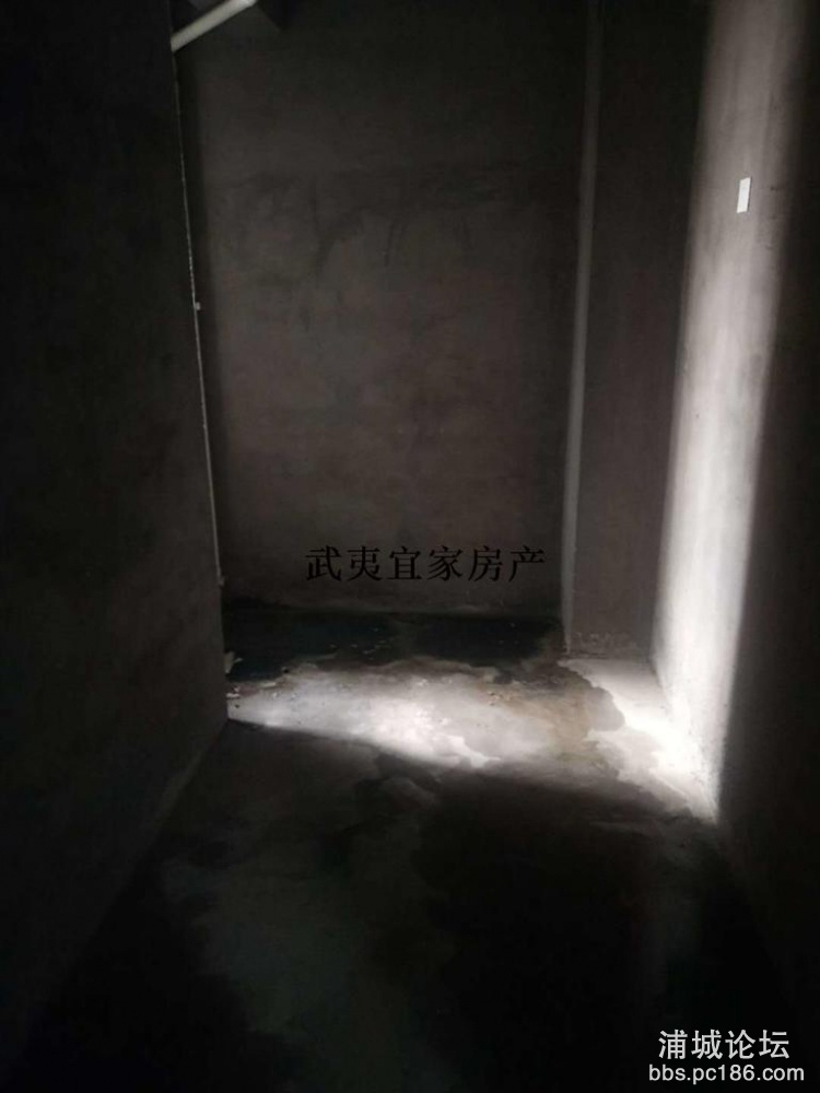 7735089d18504e1296642a2207cae9a9.jpg