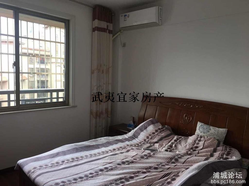 bcb2f37e349c426fa597ce0c44f1eec2.jpg
