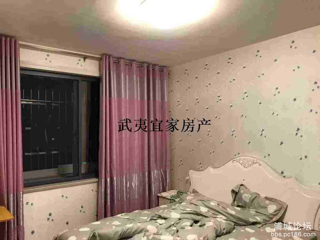 70af5a8523e446c399a84020aa3a3c04.jpg