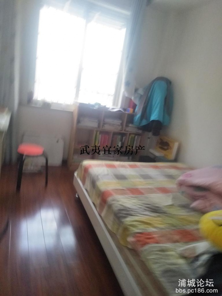 498daa8d45764258aa313bb3f839c430.jpg