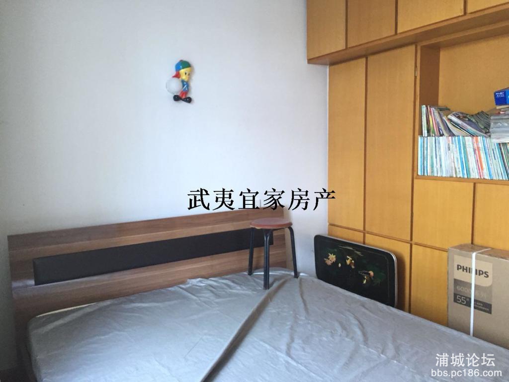 ec5f2440c27d43c681d2abad619e35e6.jpg