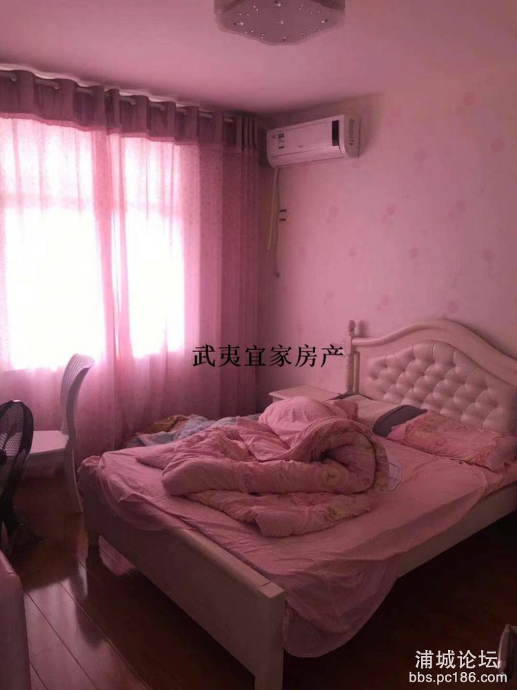 d8ca4004437a48e5bbbb46041db205ca.jpg