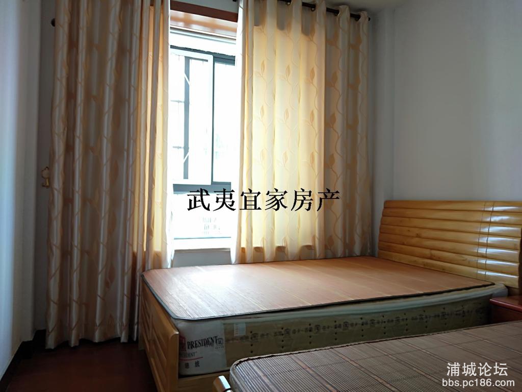77a0cf119fa84a8f8e6cc232286a1a43.jpg