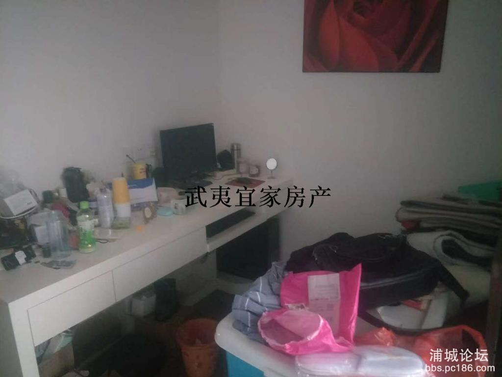 6dd63a4f189c49f8ab7757155c86c61d.jpg