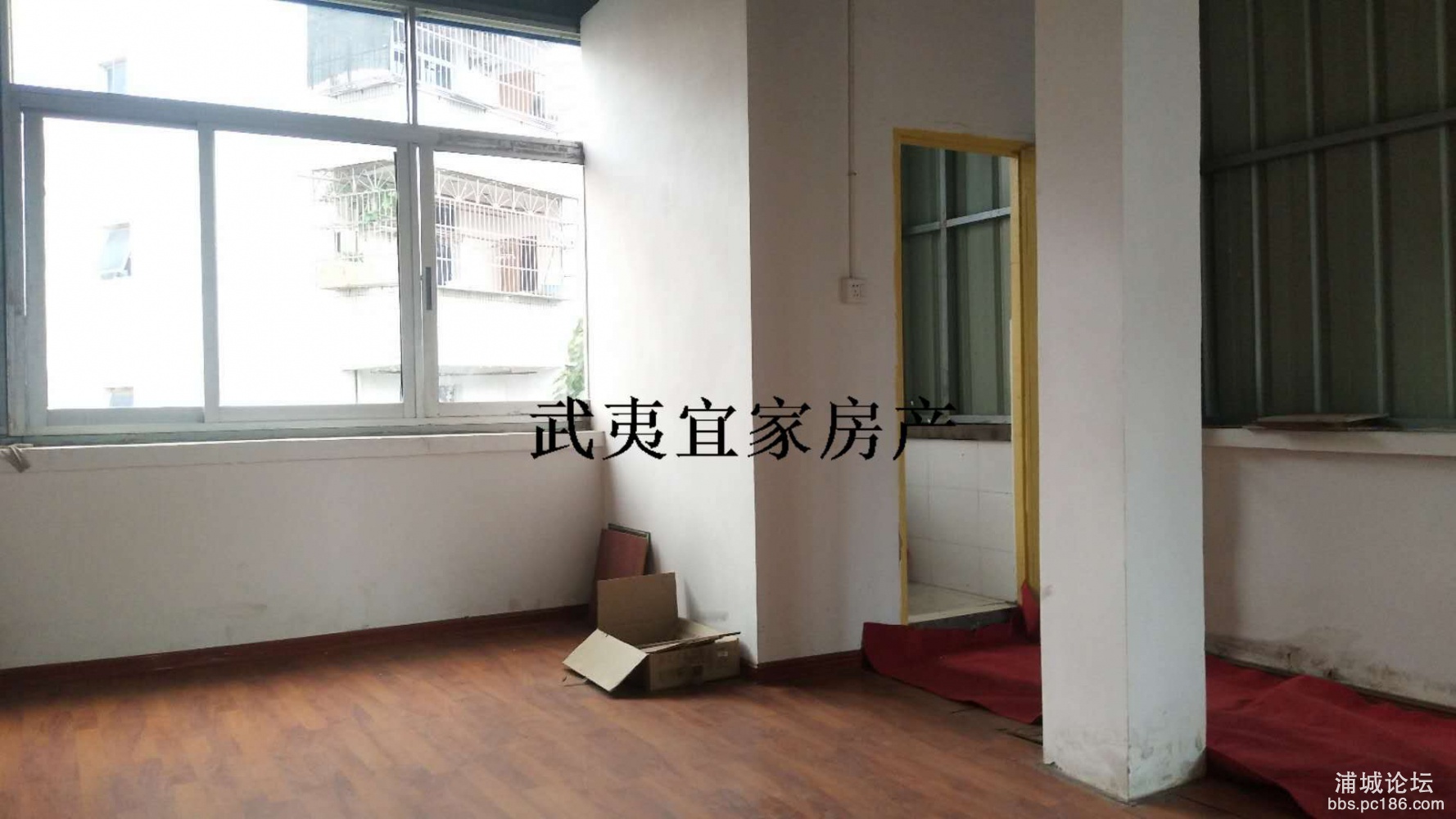 ee8a499bfaa644d980c27ecd3f2bdc4c.jpg