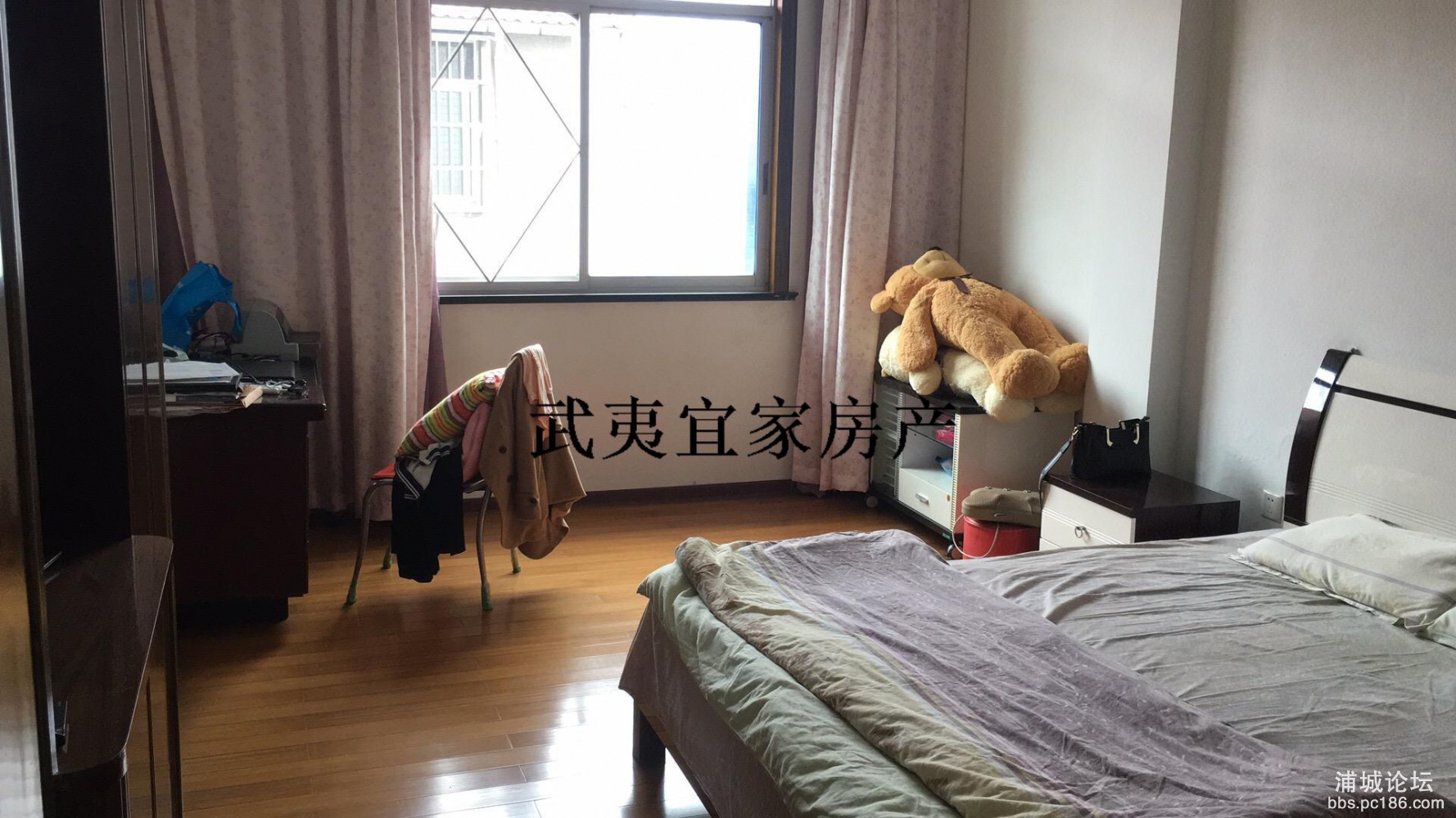 55996d17e2014f57917c58e3af343e16.jpg