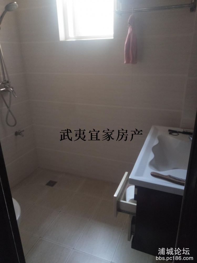 4a15b06feaa540b58ca68bf74ba1b910.jpg