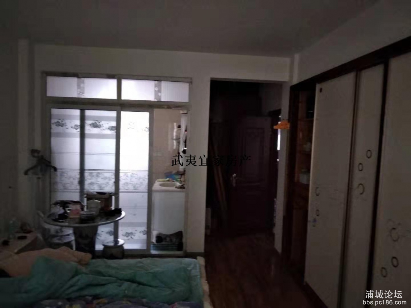 2fe486b8963e46c9b94af37584ba14f6.jpg