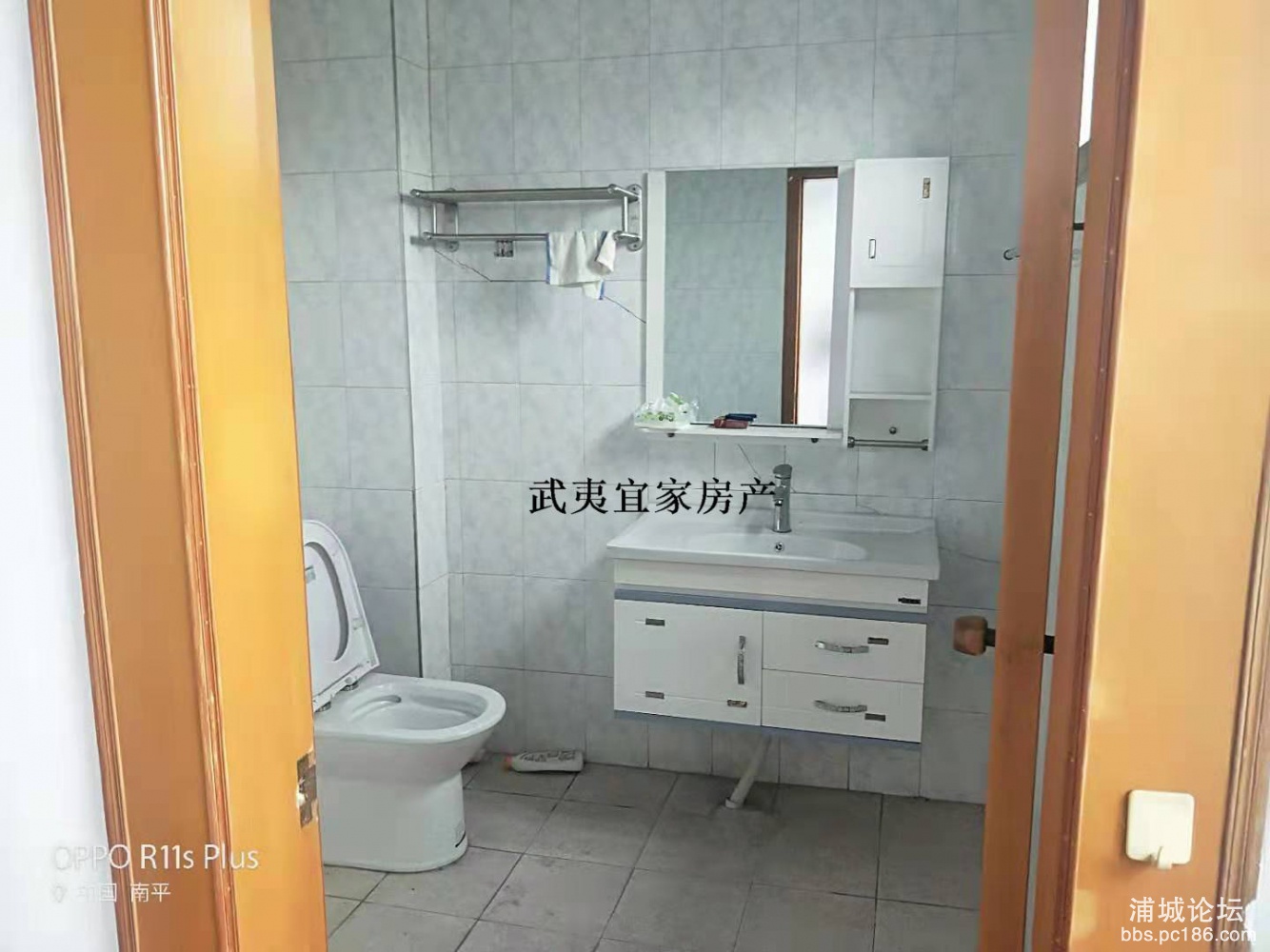 38c1e2ff221e4a1eaedbbb7ff5afdd1c.jpg