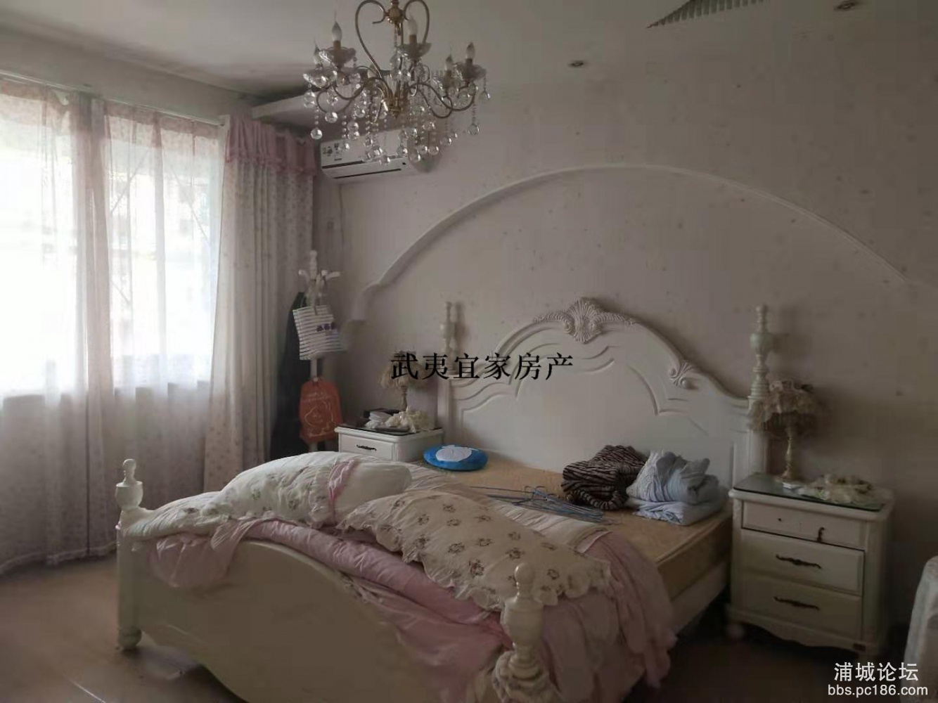 5f2459cba9c74a05a5e6ad54ce41adc6.jpg
