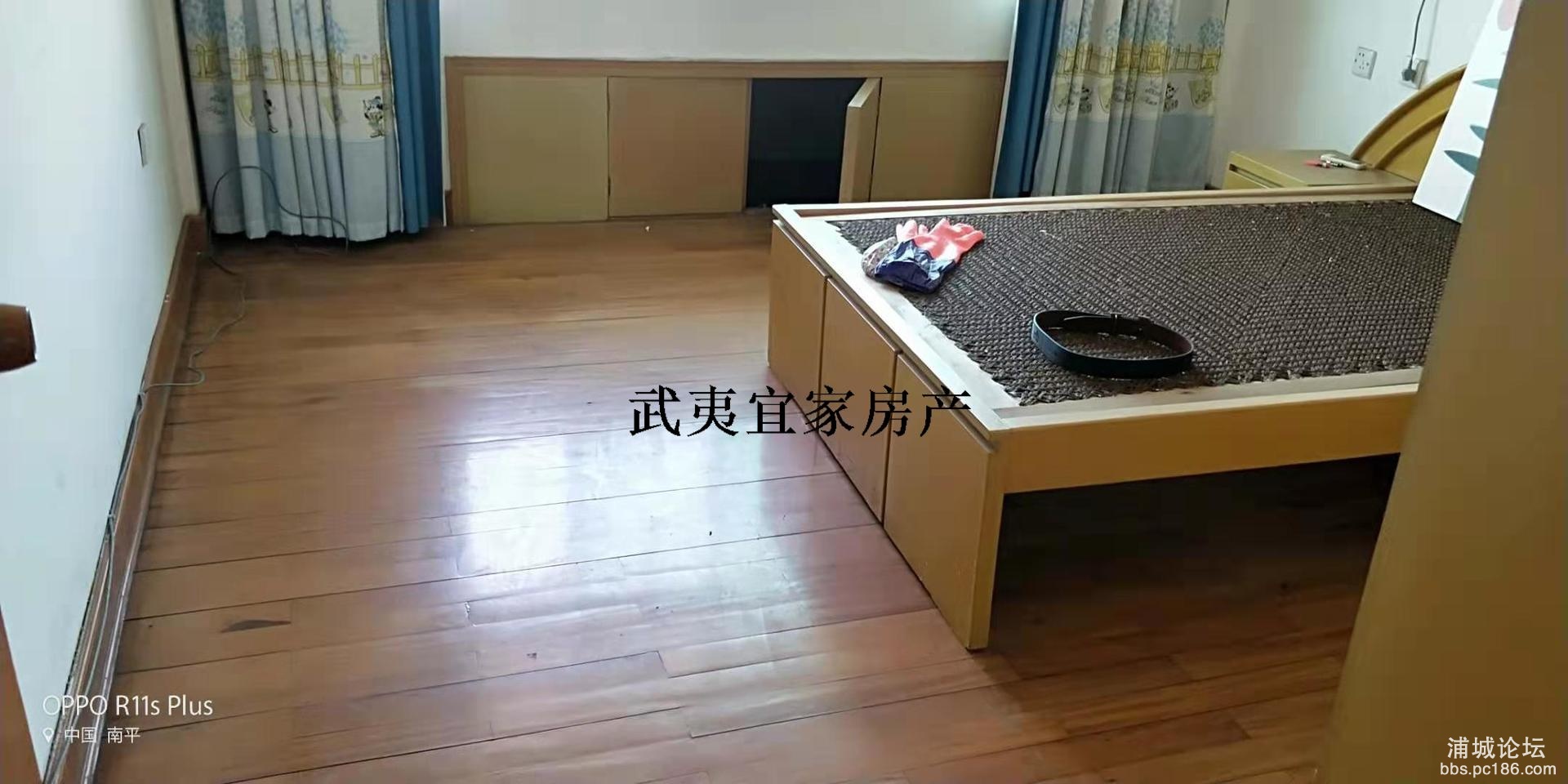 bf76b5653d9e4e2e91583c6593b83f3f.jpg