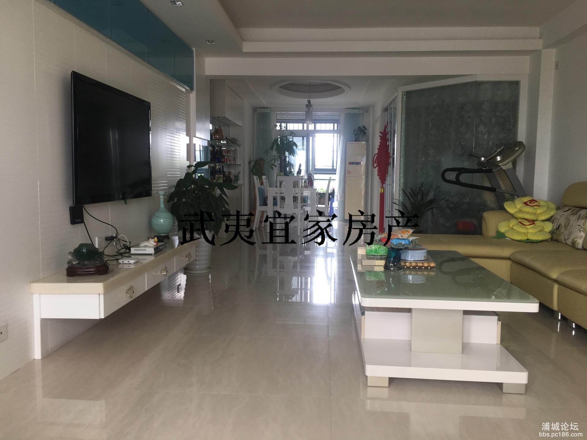 87aeb0adda19494f9ca5757dc2a8e456.jpg