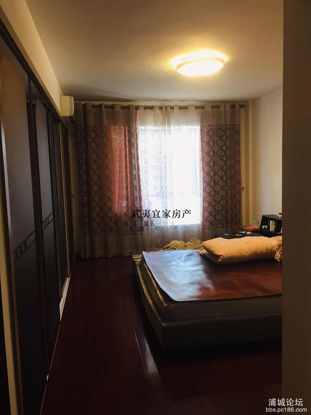 b08384ff759148c5a25bd0b1c99ad372.jpg