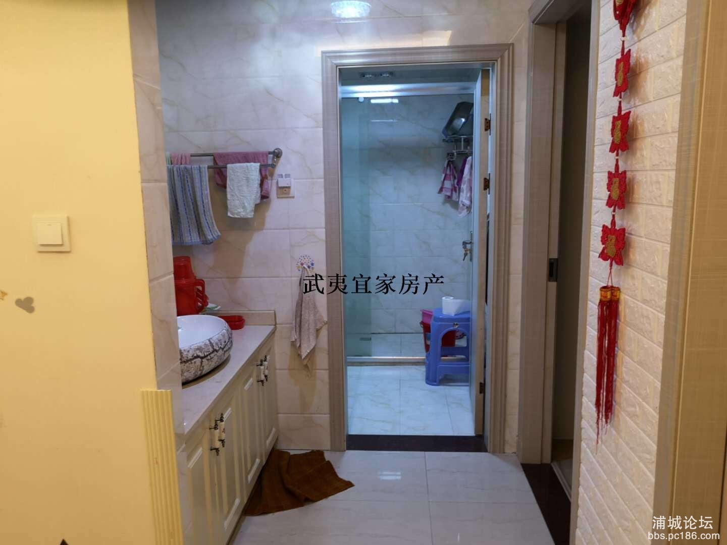 418b580d3b084d7b9242dd4e6761f96e.jpg