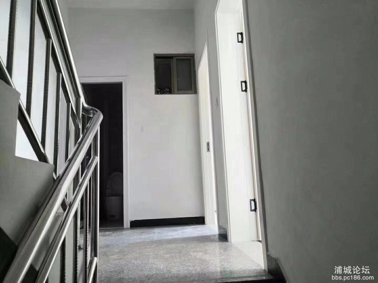 front1_FvRxSa4NXfETfC5hgOXSOpt230P-.jpg