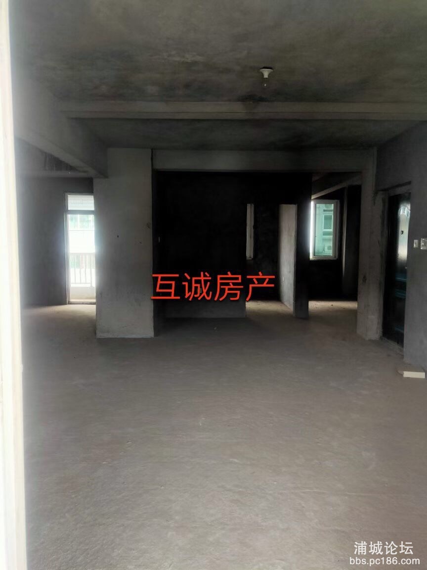 front1_0_Fmx1DzUOXg5PiJv7T5e8lxFwwv-K.jpg