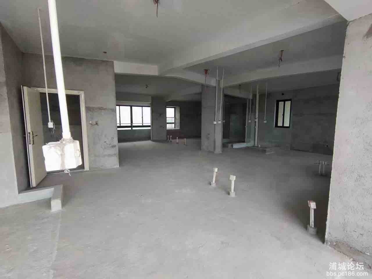 front1_0_FhtAFi6zUzjyT0y8KnlRv-NTjupC.1609853468.jpg
