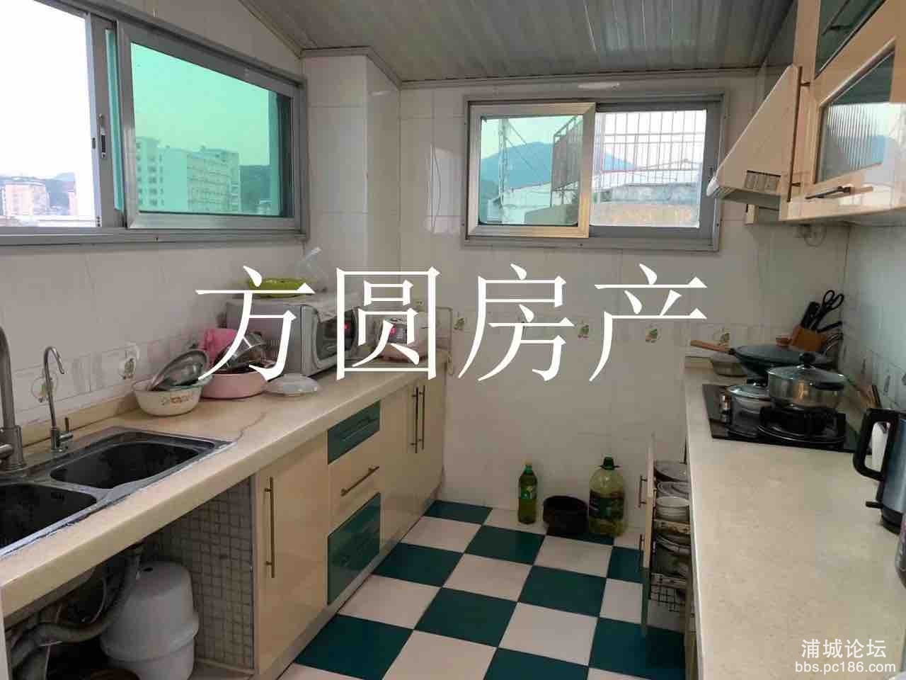front1_0_FnN0J2SzZ_Bo_TK5uMiZ7VJmo0x7.1611840464.jpg