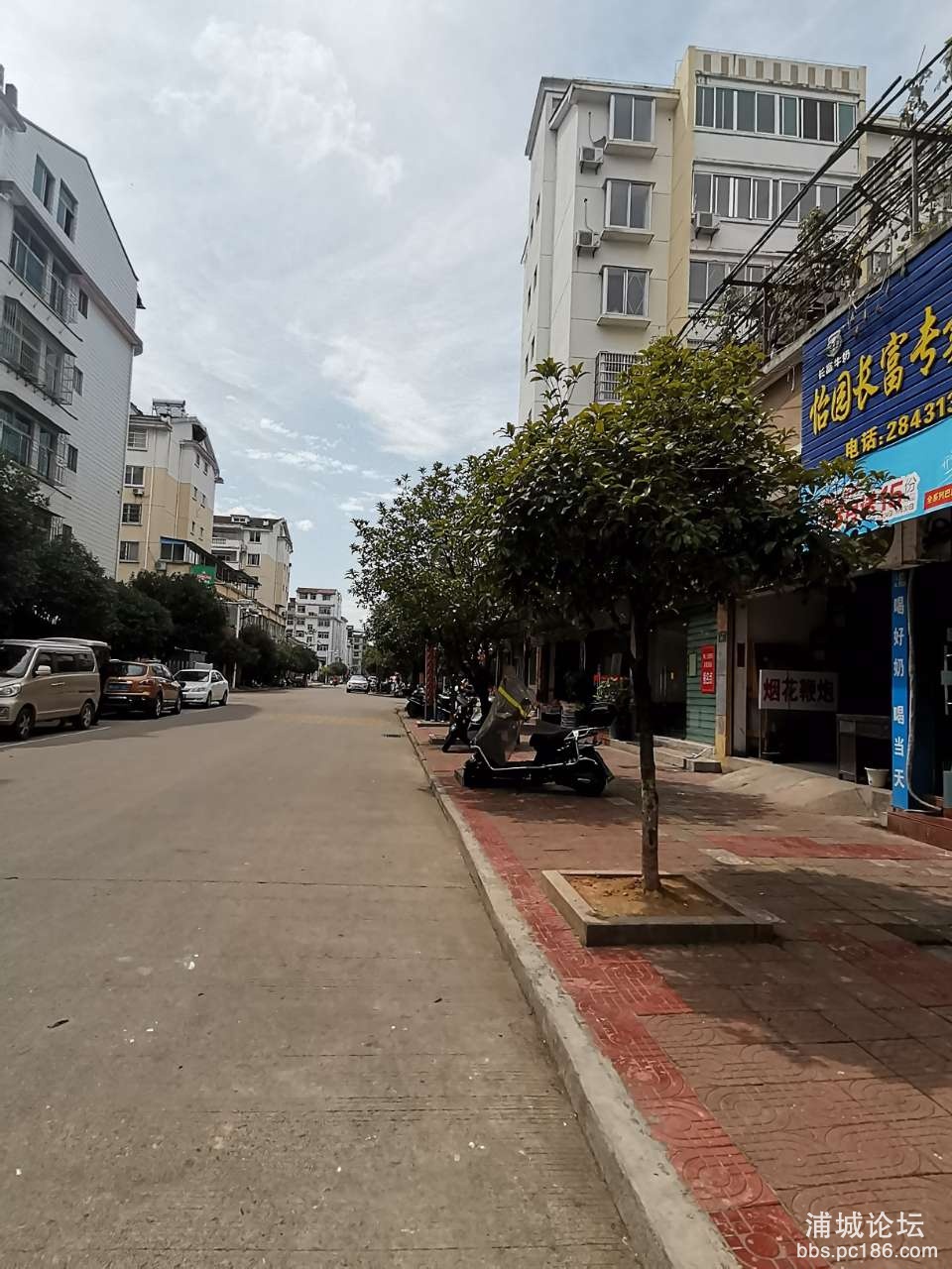 front2_0_FhgackiFez22ZrFePUlmfTXKxoLS.1616105580.jpg