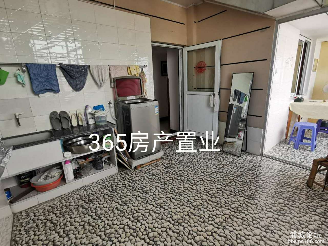 front2_0_Fg-sg_PBmuKzPL0w-ussy9p8-EjL.1628385190.jpg