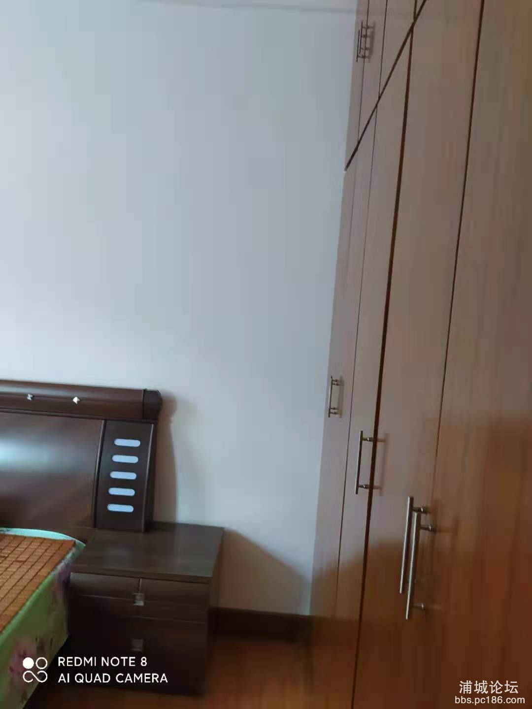 次卧