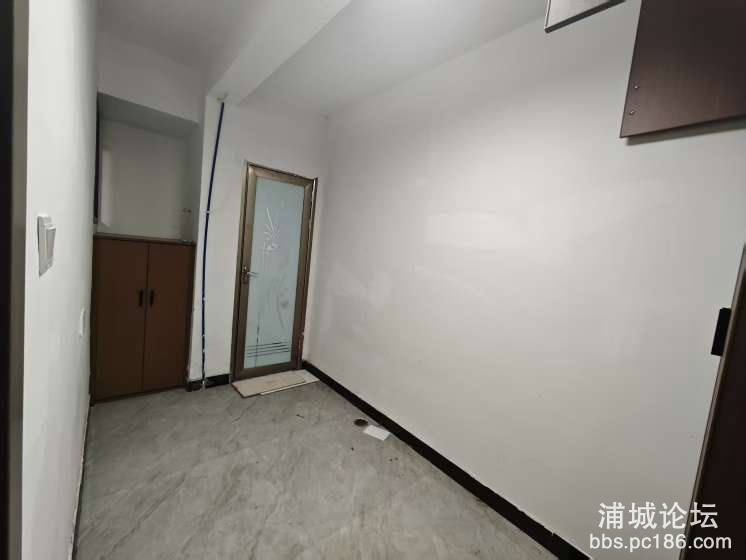 20250418150805front2_0_247151_FuuIOQI46acfA-LzAesfMQTZ6wMP.jpg