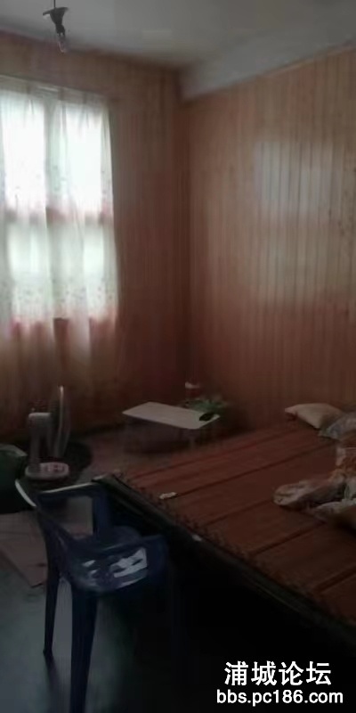 134653ufknprxfp758fs85.jpg